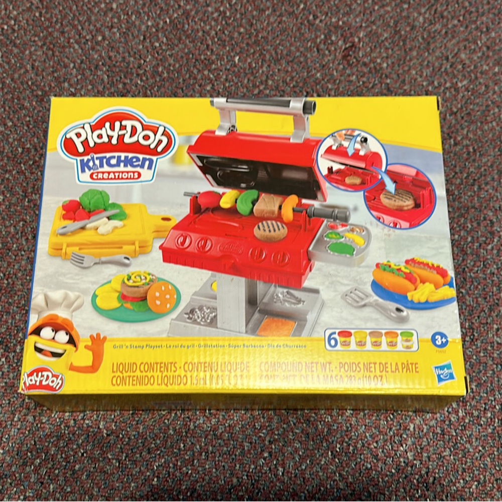 Playdoh grill n stamp playset